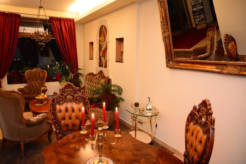Hotel Art Montana Predeal Exterior foto